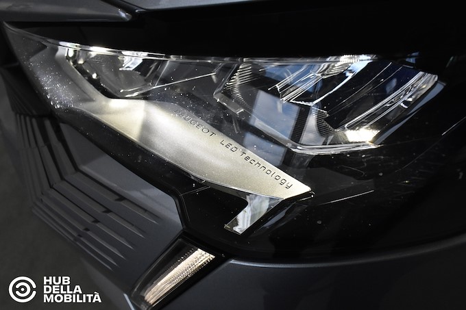 PEUGEOT 5008 PureTech Turbo 130 S&S Allure Pack